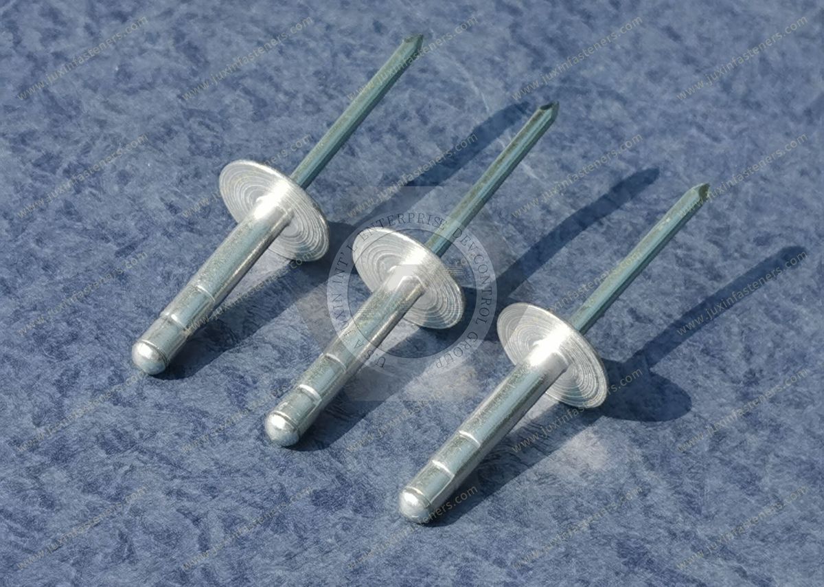 Large Flange Multi Grip blind rivet Large Flange Multi Grip blind rivet