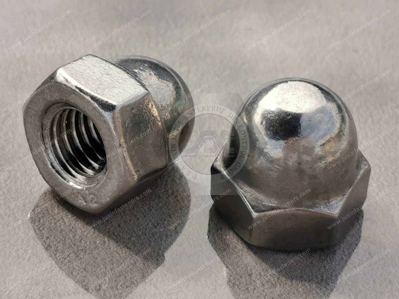 Acorn nuts - Assembling type Acorn nuts - Assembling type