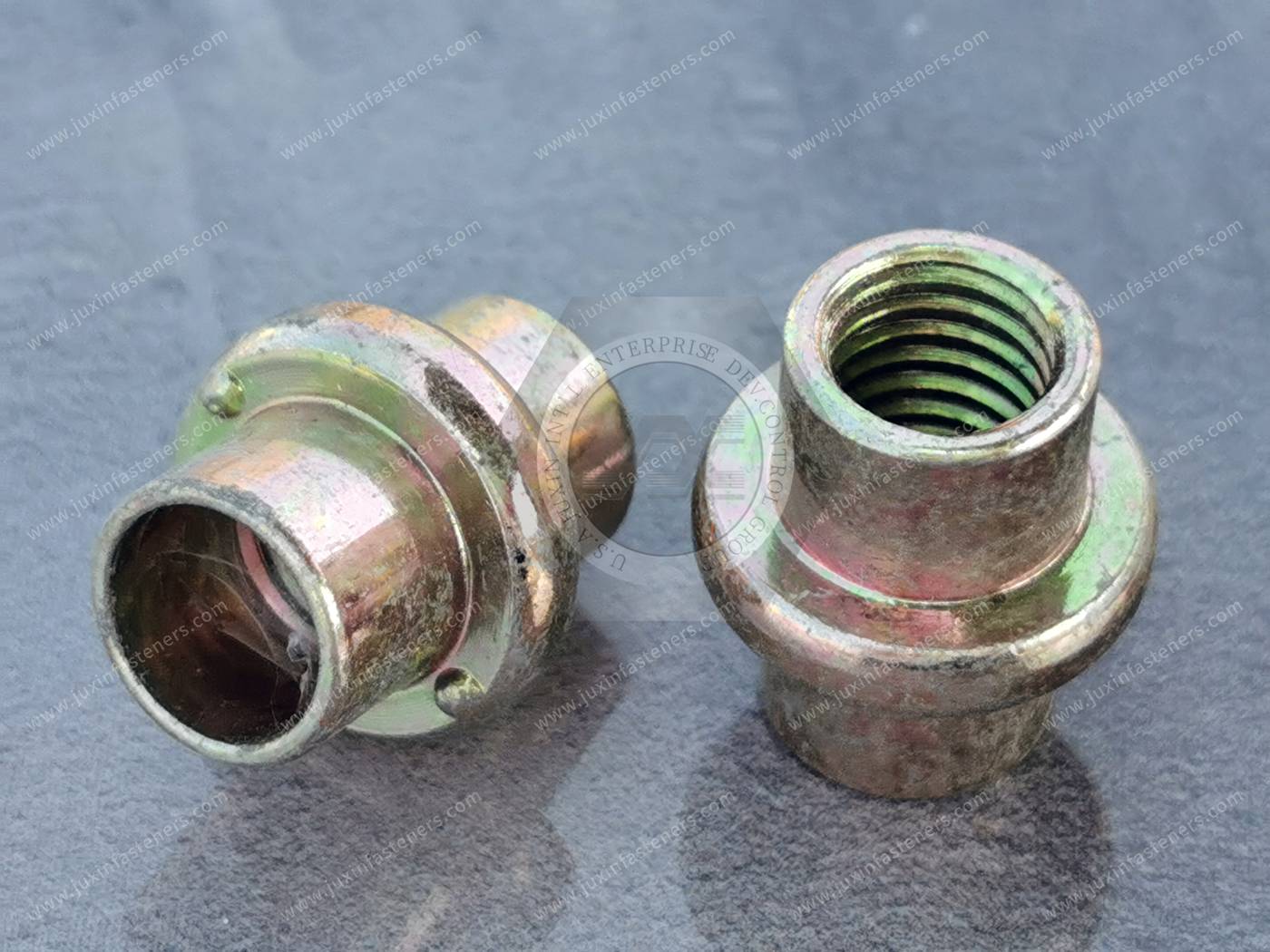 Double threaded pipe nut Double threaded pipe nut