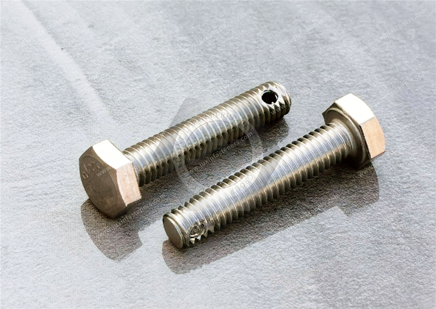 Stainless Steel Hex Head Screws Cross hole on the screw Stainless Steel Hex Head Screws Cross hole on the screw