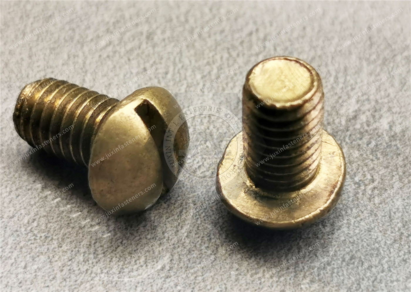 Brass Slotted Spherical Large Cylindrical Head Screw Brass Slotted Spherical Large Cylindrical Head Screw