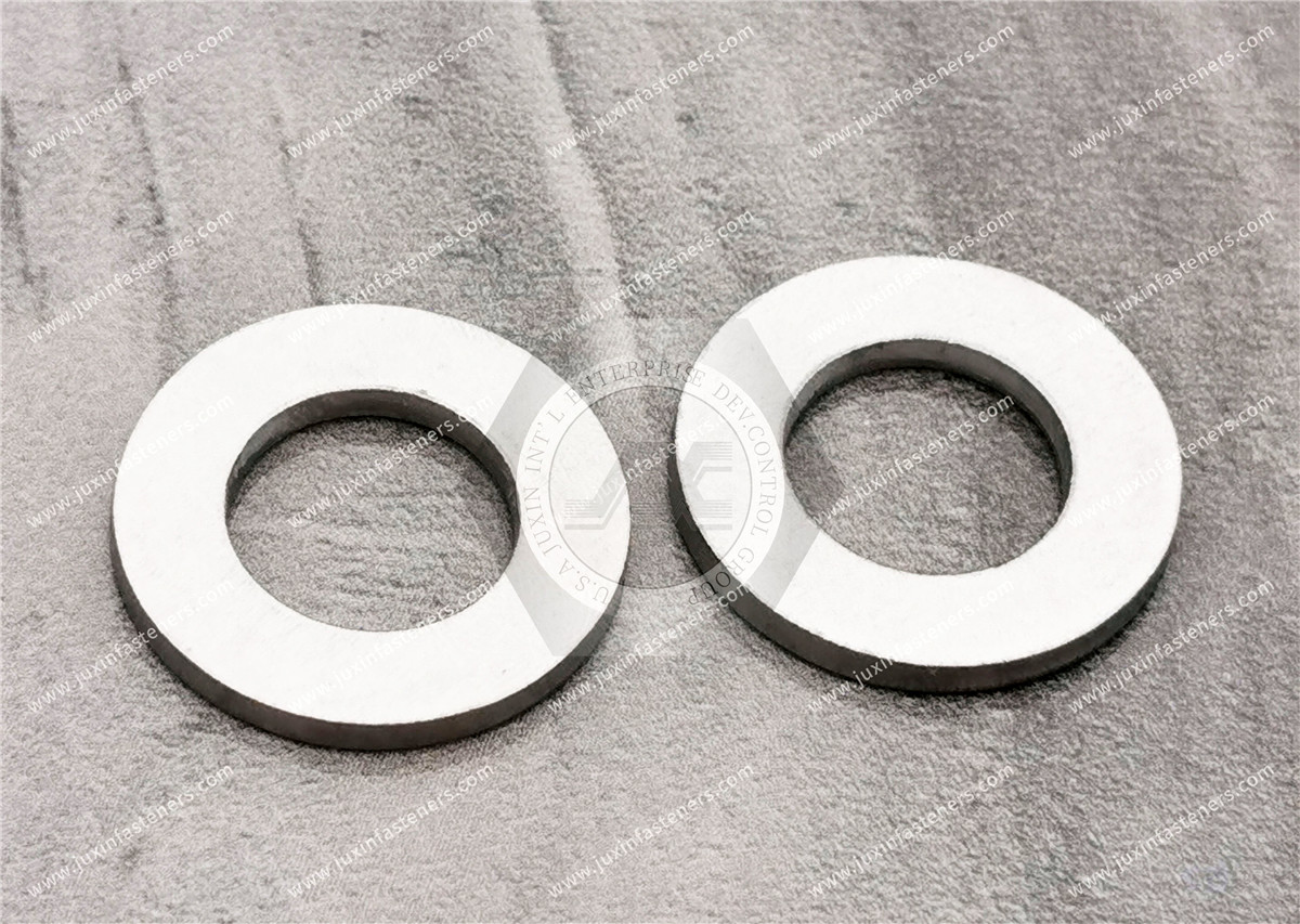 Large plain washers for self-tapping screws Large plain washers for self-tapping screws