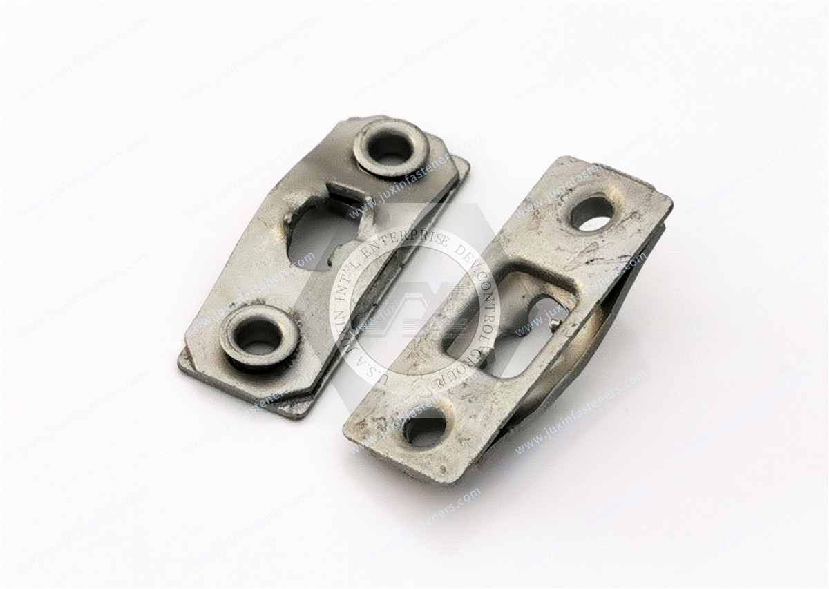 Lion Ouarter-Turn Receptacle, Medium Size, Rivet / Screw (thruhole), Steel Zinc Immersion Coating Lion Ouarter-Turn Receptacle, Medium Size, Rivet / Screw (thruhole), Steel Zinc Immersion Coating