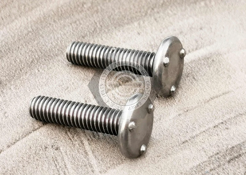Carbon Steel Weld Stud with 3 Projections On Top of Head