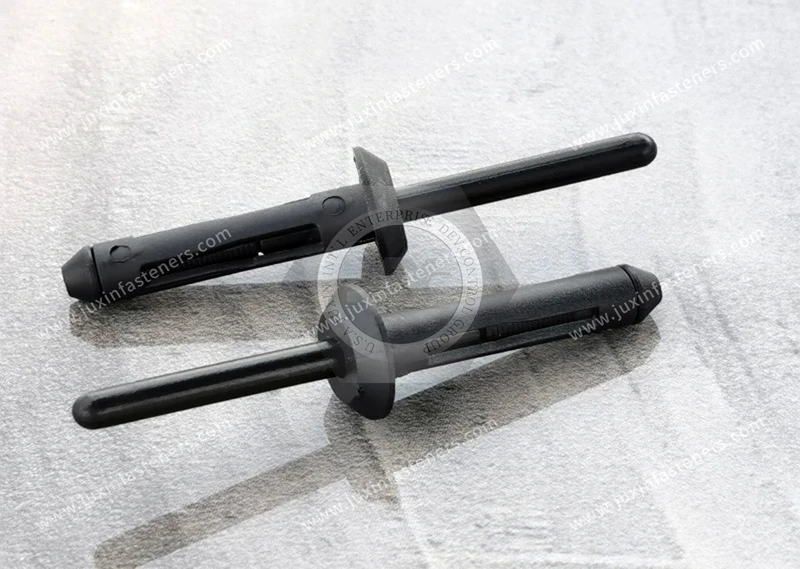 JX-13M01560 General Plastic Blind Rivets For Automotive